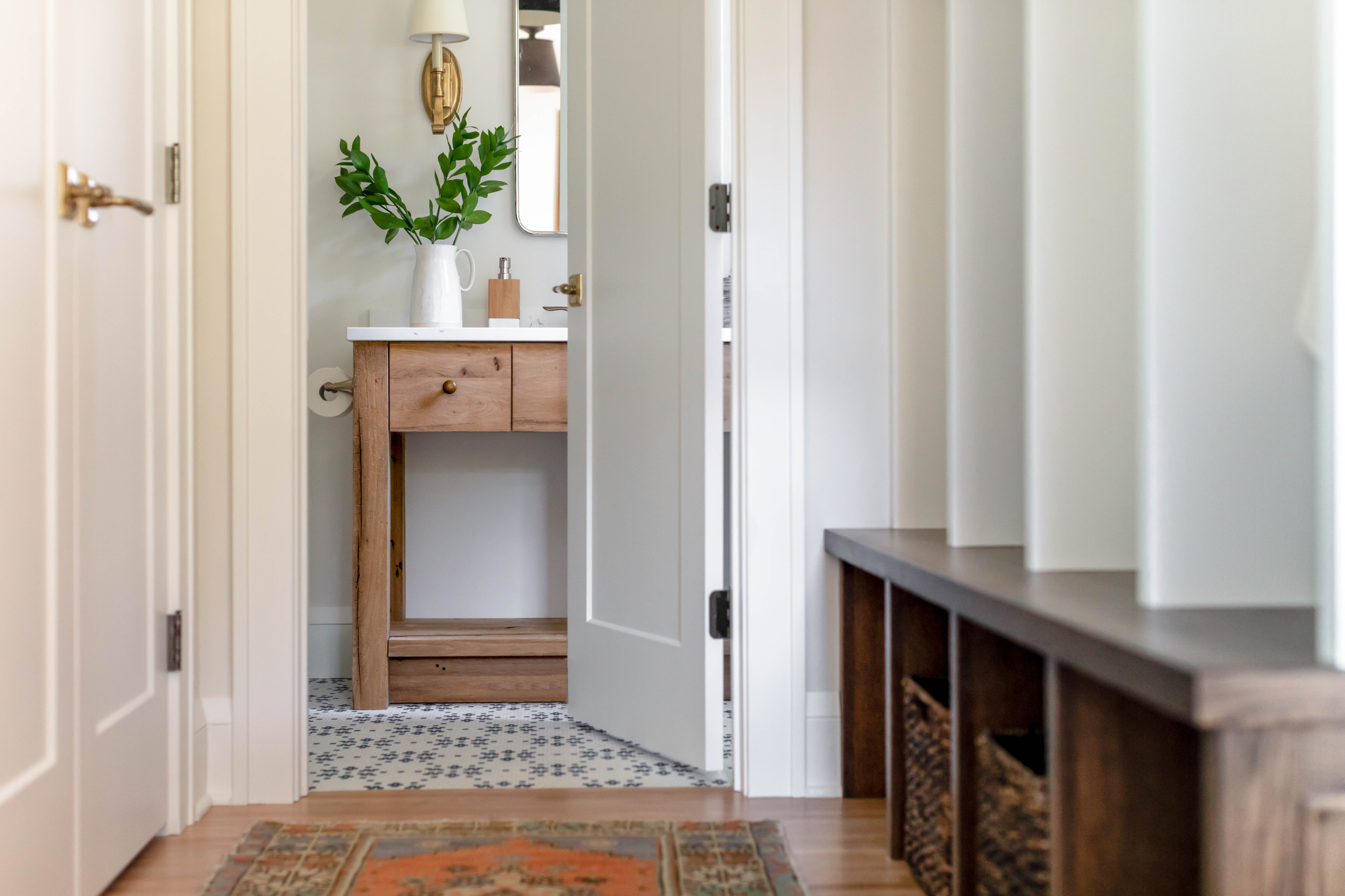 Sunday Saves: Storage Solutions for a Tidy and Functional Mudroom