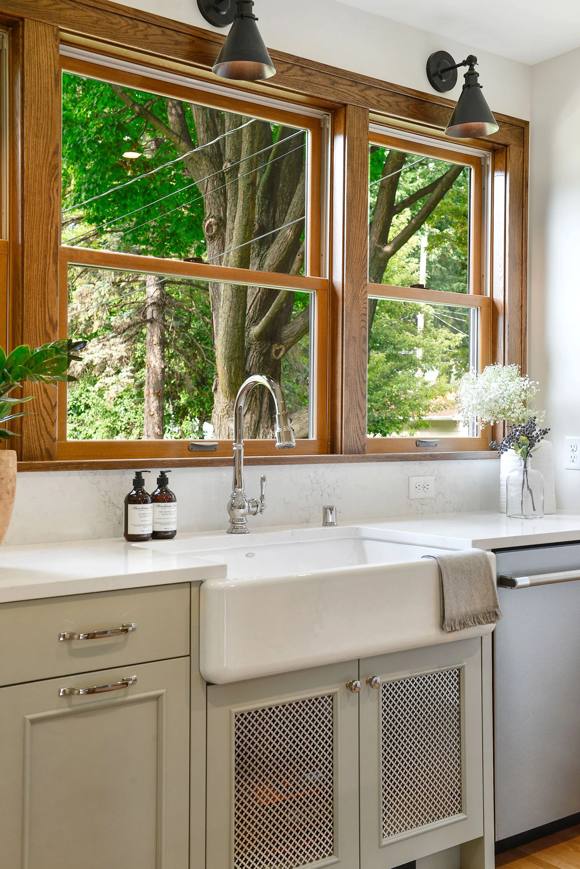 5 Ways to Update a Tudor Home