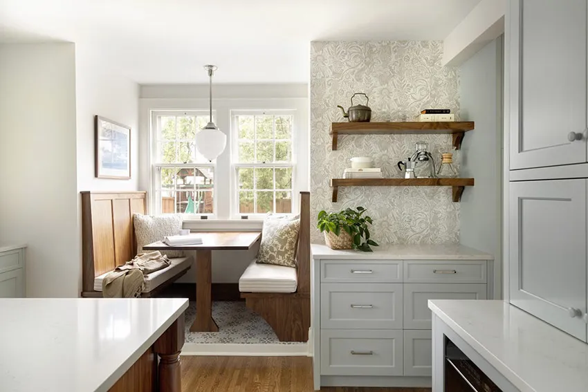 Tips From the Top: Removing Your Window Screens for the Season